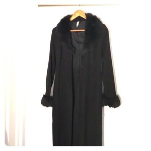 Witchy Fake-fur lined extra-long jacket